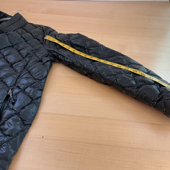 Women’s Light Down Puffer-Large - Picture 6 of 8